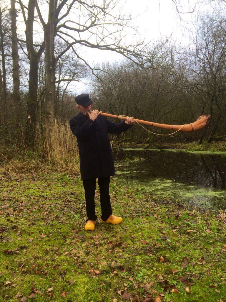 Genoten van een heerlijke vrije  zondagmidwinterwandeling in Brummen, met de midwinterhoornblazers.