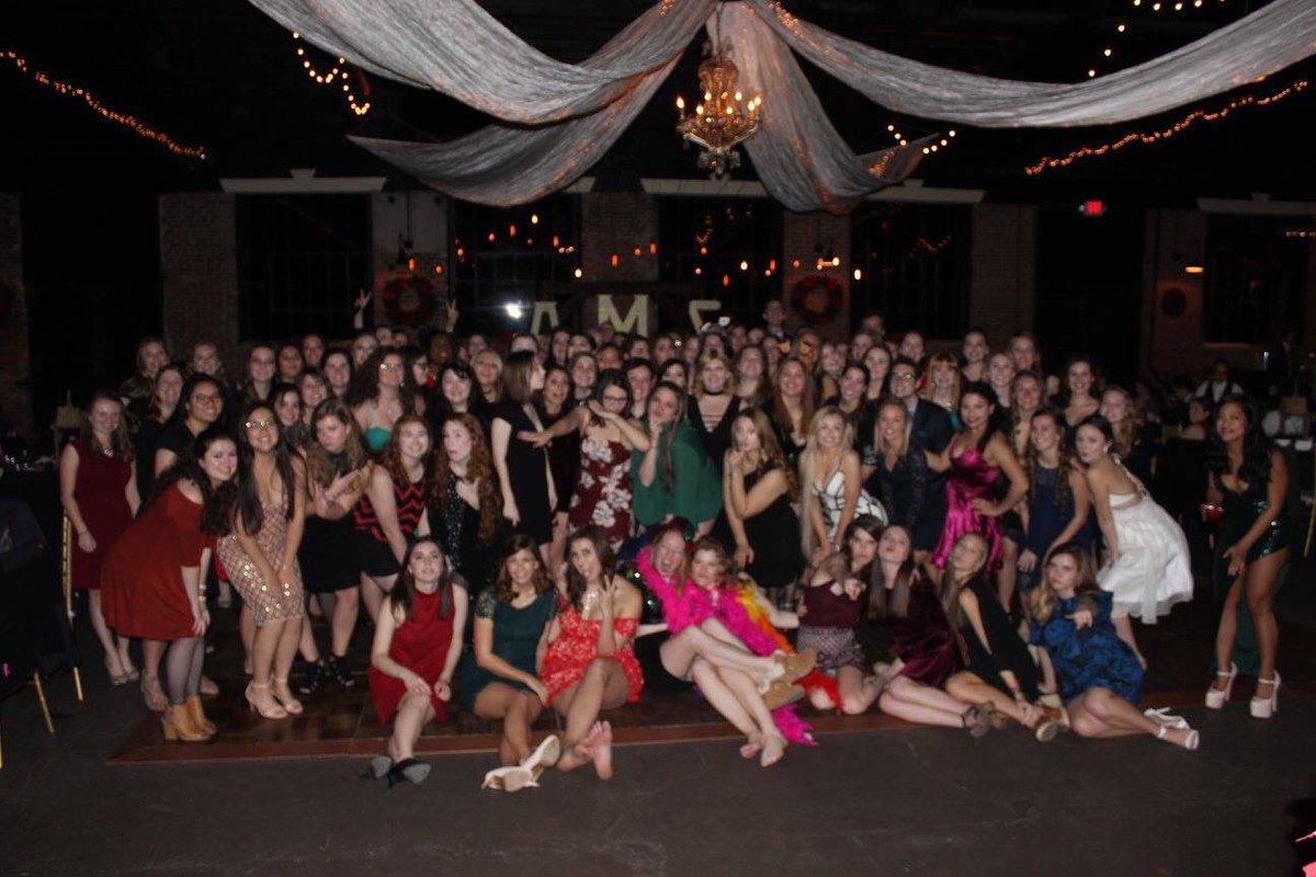 alphamusigma's tweet photo. It's official every single one of us looked absolutely fabulous!! Shout out to @KelseyStanbro for an amazing fall formal! We had a ball! https://t.co/gwFFmSjeZH