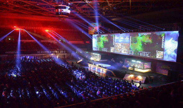 AnalyseFC's tweet photo. L’eSport : La nouvelle lubie des clubs de ligue 1 https://t.co/1wIrnPLHHh https://t.co/QaSrAWbDUj