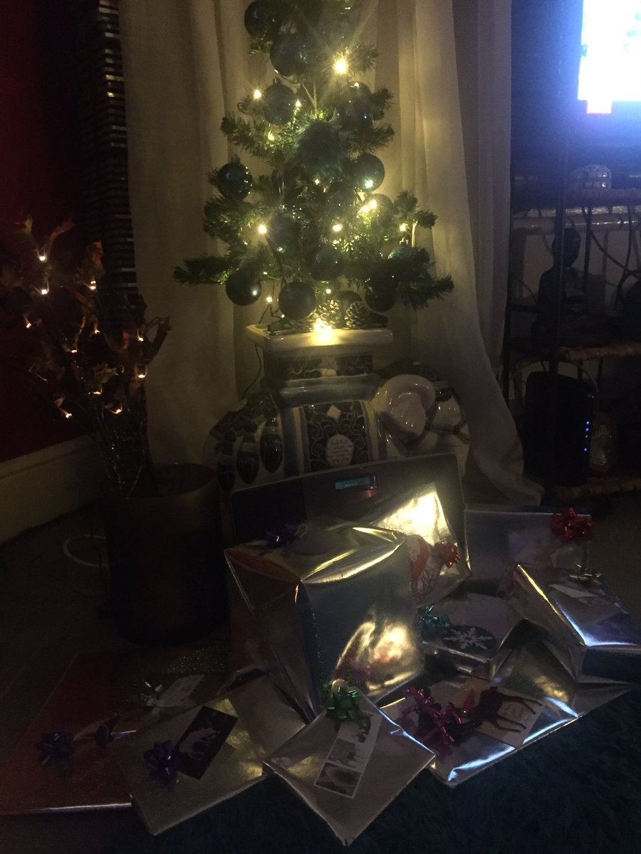 Corderagirl's tweet photo. Ok, I've wrapped eleven presents and am flagging already! Does that qualify for a glass of wine? #NotEvenHalfWayThrough https://t.co/K8lZqcJlpH