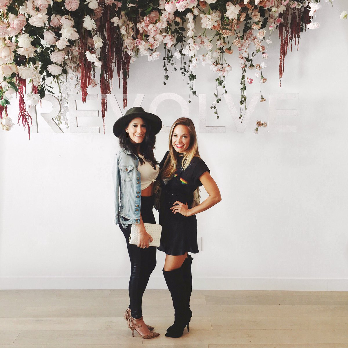 Yesterday at <a href="/REVOLVE/">REVOLVE</a> beauty launch with <a href="/AuraAvenue/">Chelse K & Ivy C</a> #revolvebeauty ✨🌸