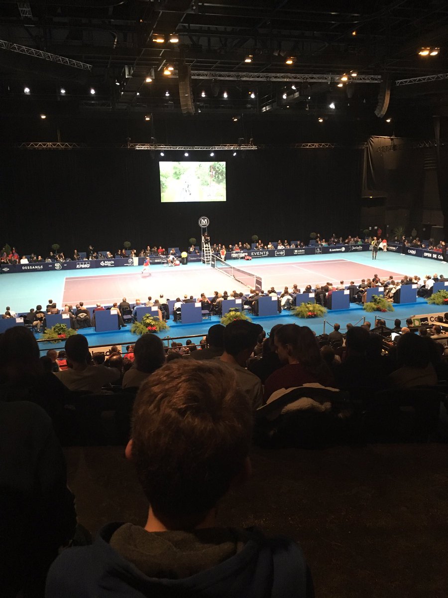 nmdevfront's tweet photo. Open de caen match de @PHMofficiel contre Josselin Ouanna #caen @ZenithCaen #tennis #open https://t.co/dD7ff0bdEd