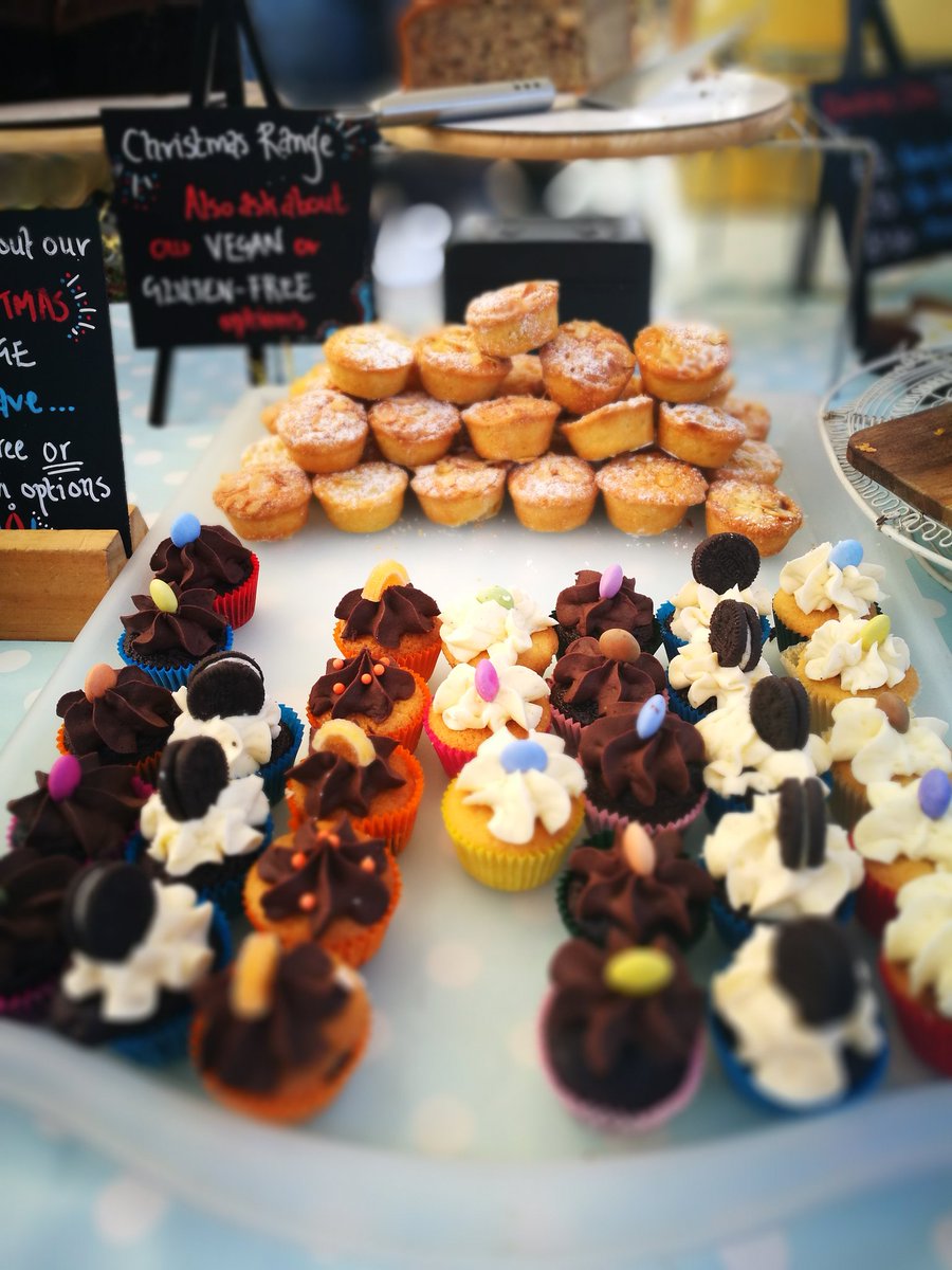 harrowmarket's tweet photo. Brilliant last market of the season. Chilly with warm vibes. 

#village #market #london #sunday #harrow 

@MiriamsMunchies https://t.co/BI3yYanP5a