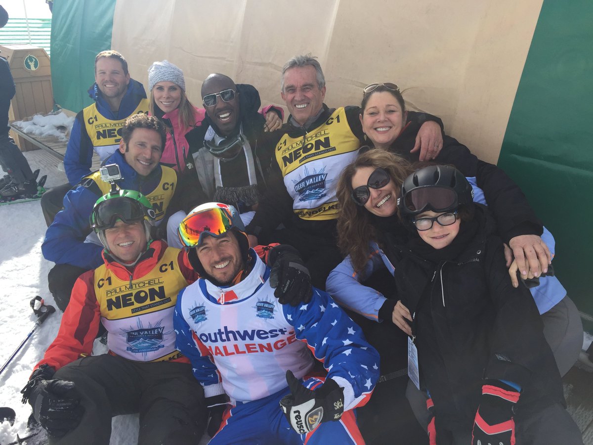 RobertKennedyJr's tweet photo. @DVSkiFest 2day 3PM ET CBS @jonnymoseley @amybrenneman  @PaddyWarbucks @TedKennedyJr @crabwizard @ohsnapjbsmoove @CherylHines
@DylanBruno12 https://t.co/Y8WCKbU4hN