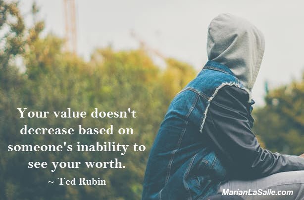 MarianLaSalle's tweet photo. Loving the value we bring to the world! #Value #Loving #Selfesteem https://t.co/phcVdj9M09