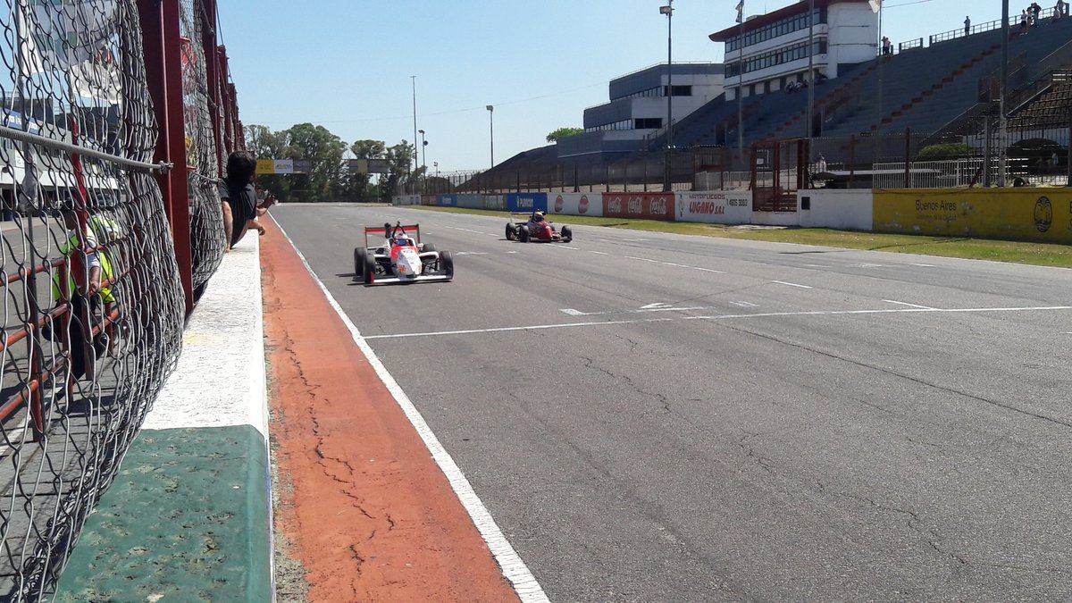 gustaricar2013's tweet photo. #F1MA 2da Final #Galvez
Final🏁🏁
1° Sapaletta
2° Guille Jones
3° Farias
📋res.ex.of. @tiemposonline
#VamosGuillote! https://t.co/surr9oZgKO