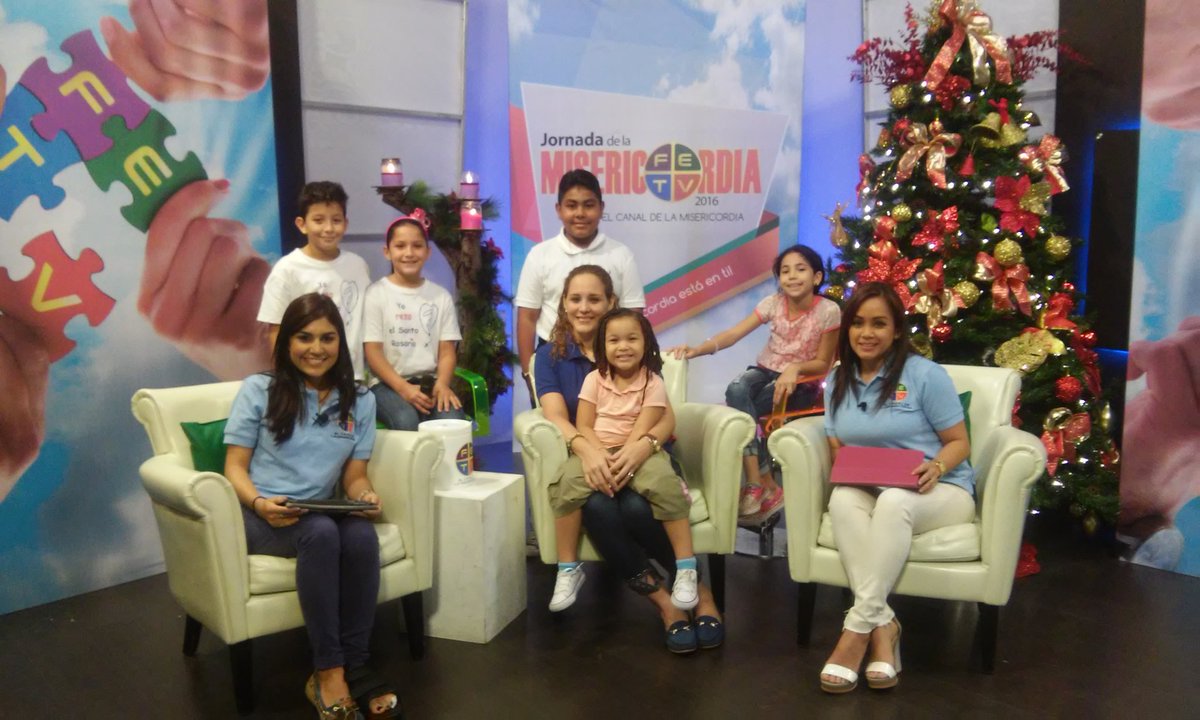 fetv05's tweet photo. Los Amigos de Jesús y María te invitan a sintonizar ya la tanda infantil #EnVivo 
Yo rezo el Santo Rosario, ¿y tú? https://t.co/va9I2lcHAb