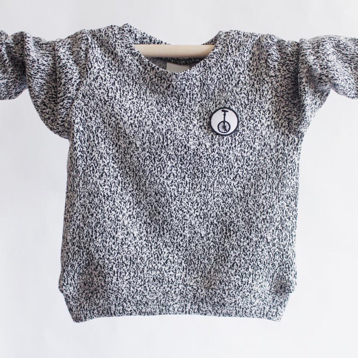 findingmakers's tweet image. Love this handmade sweater for the little ones by @HAHtweets #findingmakers #handmade #kidswear #smallbiz instagram.com/p/BN5cxFhjHVE/