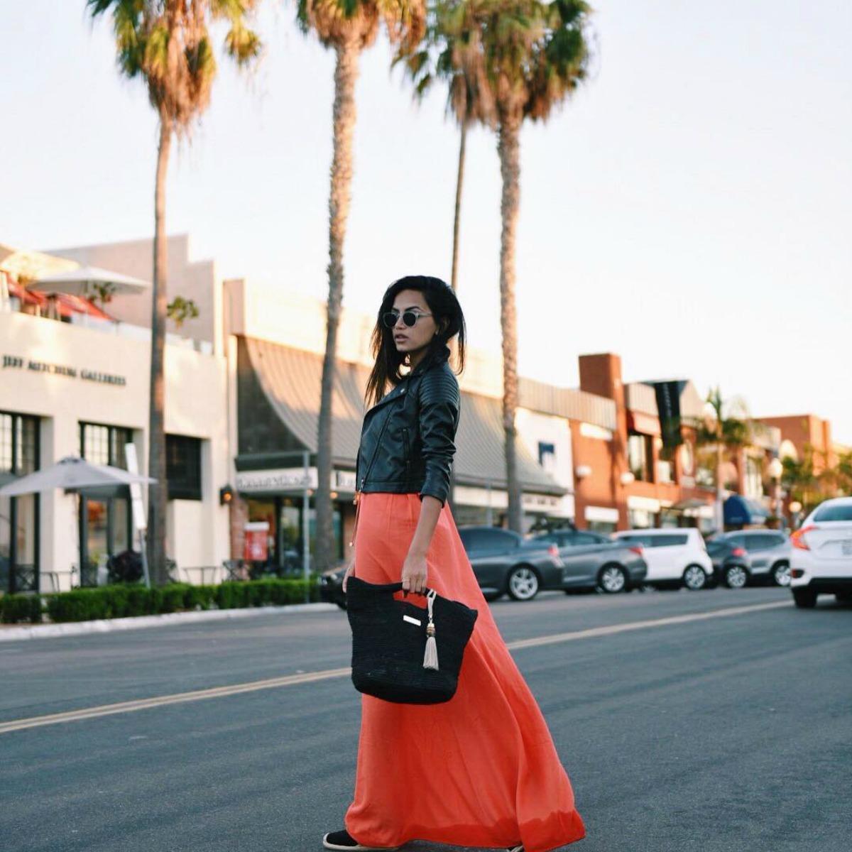 Look to #LaJolla's Prospect Ave. for luxury &amp; boutique holiday shopping. 📷: <a href="/diipakhosla/">diipa khosla</a> #VisitSD