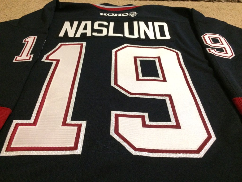 dialis's tweet photo. #Vancouver #Canucks Markus Naslund game worn #jersey #nhl #rare #vanlife #vancity #dialis.com https://t.co/uxmc85IPpN