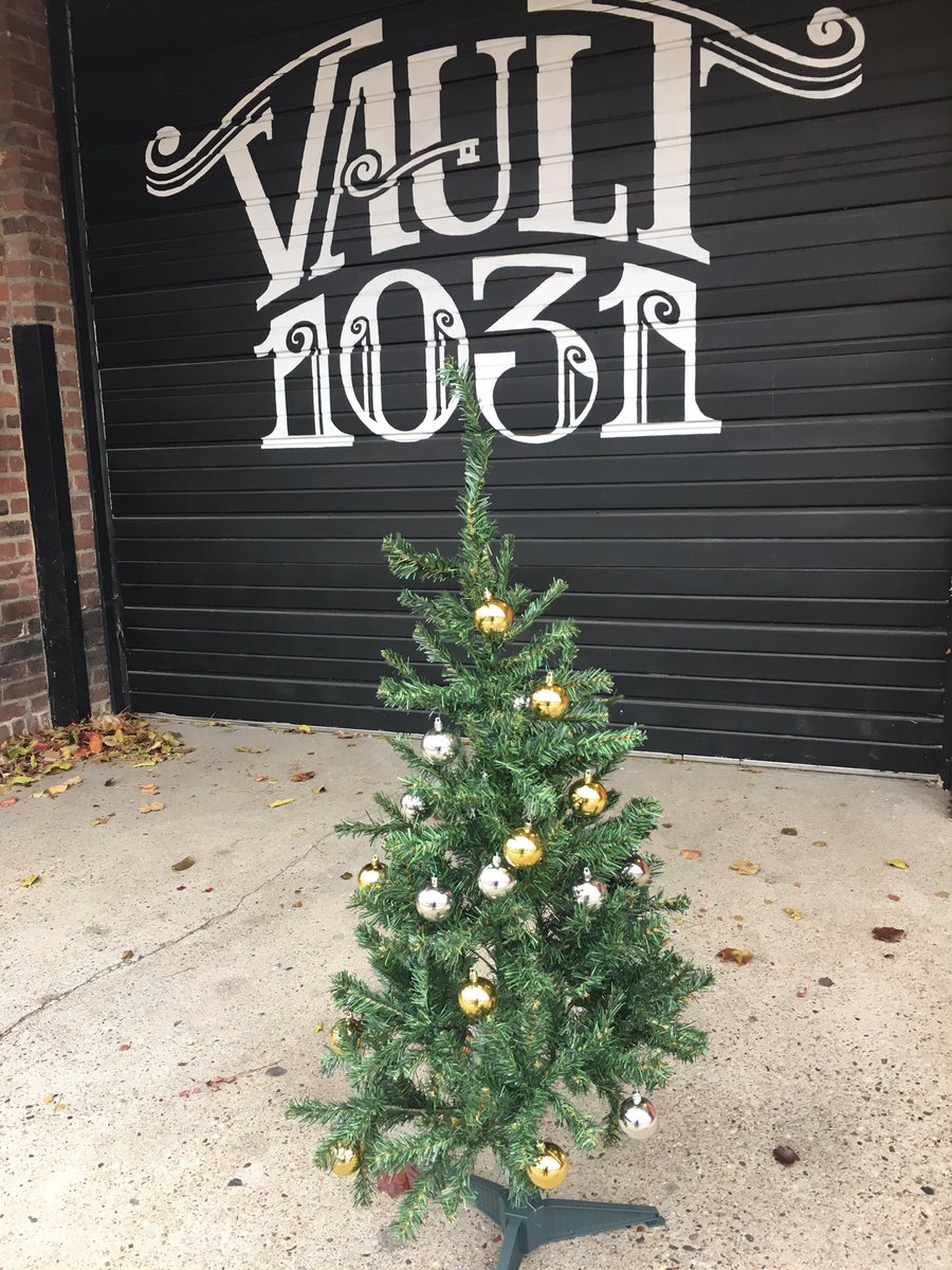 vault1031's tweet photo. The Vault1031 Fundraiser featuring Dessert Theatre will be starting at 4:00pm today!! Come for dessert, wine tasting and entertainment!! https://t.co/gPDEuWJJJY