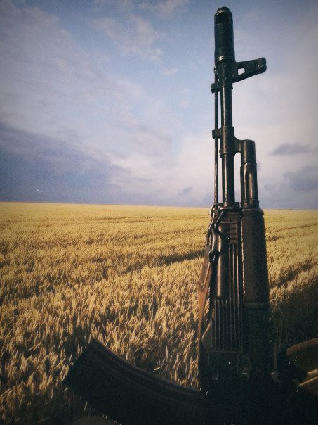 PoltavaSokil's tweet photo. ... Не забуваймо про меч, учімося міцніше тримати його в руках.

© Симон Петлюра

#ВГО_Сокіл #Сокіл #боротьба https://t.co/Y04M3naD0d