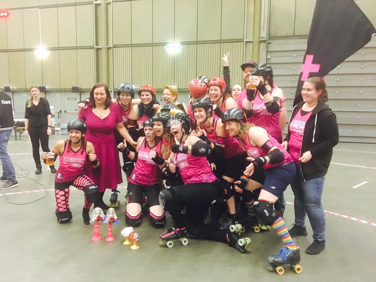 AMSRollerDerby's tweet photo. In the words of Queen #WeAreTheChampions :: ARD 224 vs RCR 146 #nkrollerderby #wftda #rollerderby #dutchchamps https://t.co/vNVr9gvg3U