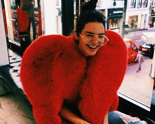 hendallaesthetc's tweet photo. You were red and you liked me 
'cause I was blue https://t.co/9js55Lfwut