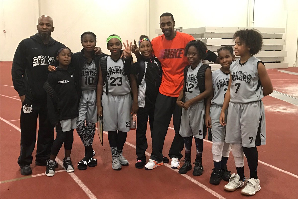 CoachTYwhs's tweet photo. @ZeroGravityBB @NewJerseySparks @houseofsportsny Our 5th grade crew looking frwd to a fun winter league.. #DevelopmentStages #TeachnDaGame https://t.co/0mWMt3sEOy