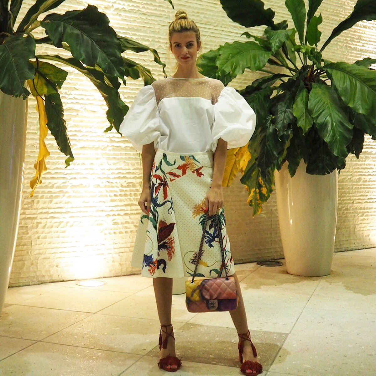 CoolhunterDiary's tweet photo. On my way to #zumamiami 🍣🍸wearing this gorgeous @silviatcherassi top 🙌🏻 #Miamilife https://t.co/8rBn2qLO94