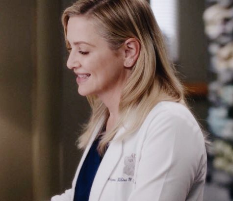 villaneIIeswift's tweet image. love my lil human rainbow