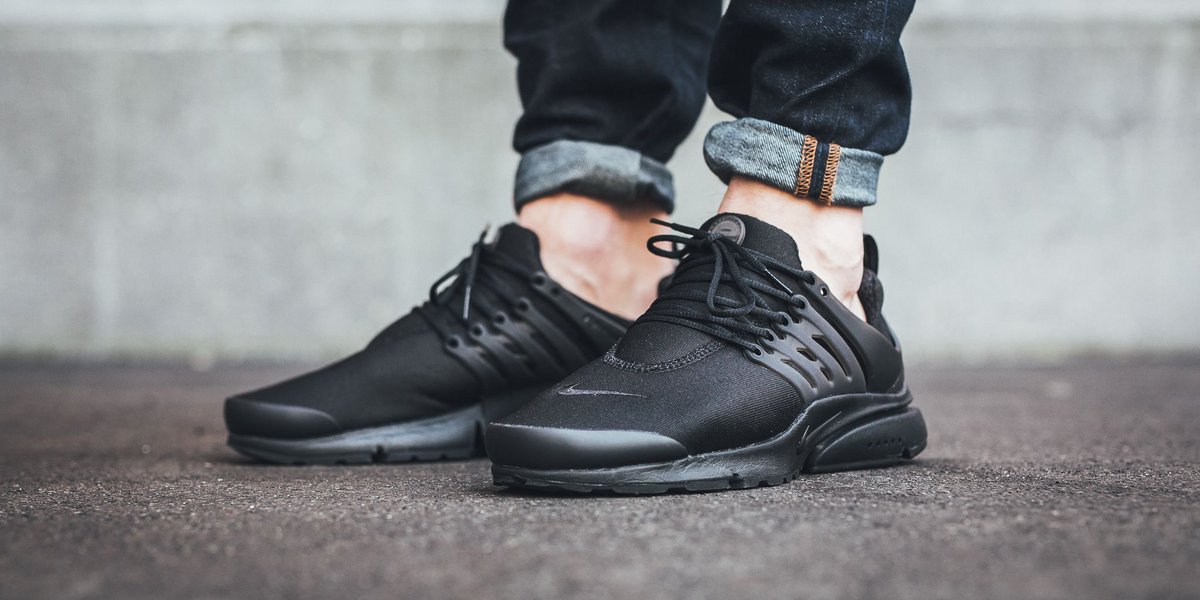 nike presto essential all black