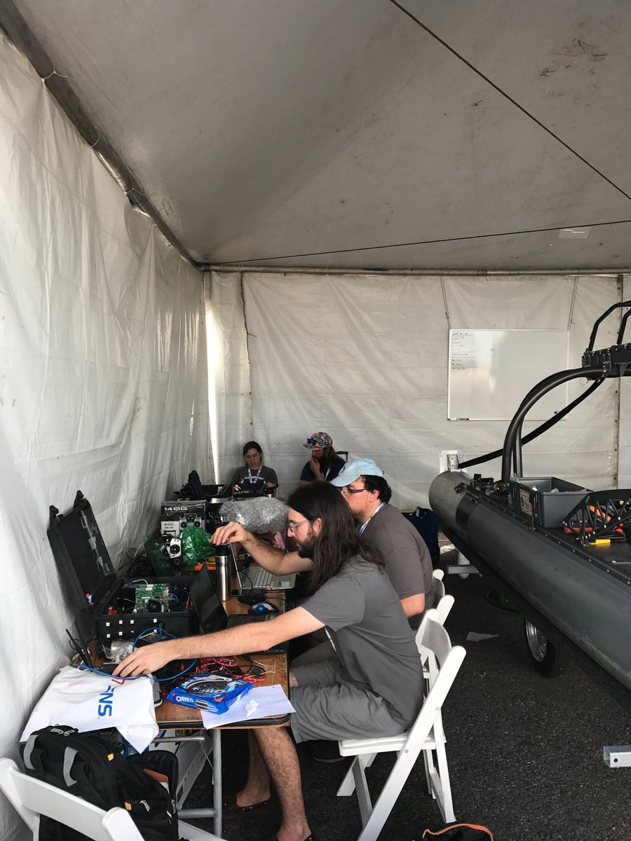 team_worx's tweet photo. Getting all setup! https://t.co/t9VGEUlp6q