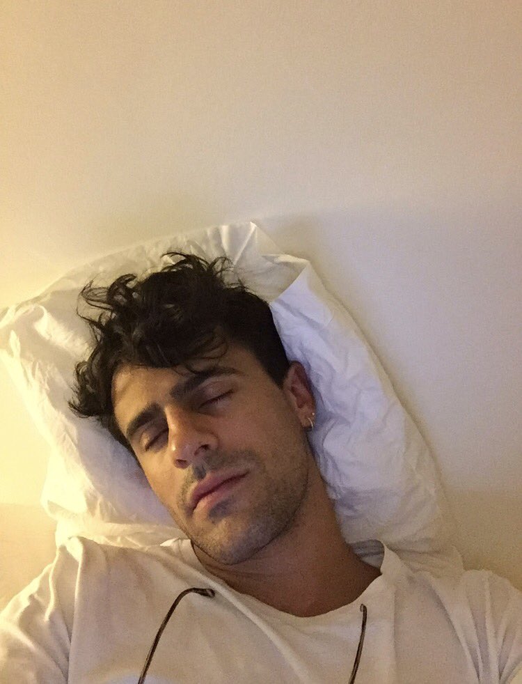 neil_milan's tweet photo. very tired very warm very nice 🤗🤗🤗 https://t.co/nZusM6R6L8