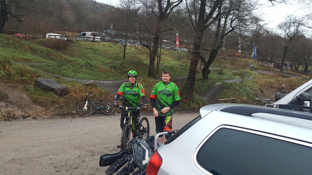 silverfox_rs's tweet photo. Lovely morning up @BikeParkWales first time I have ever been up there Awesome setup something for everyone #swmtb 👍 https://t.co/Tr0WpNssxz