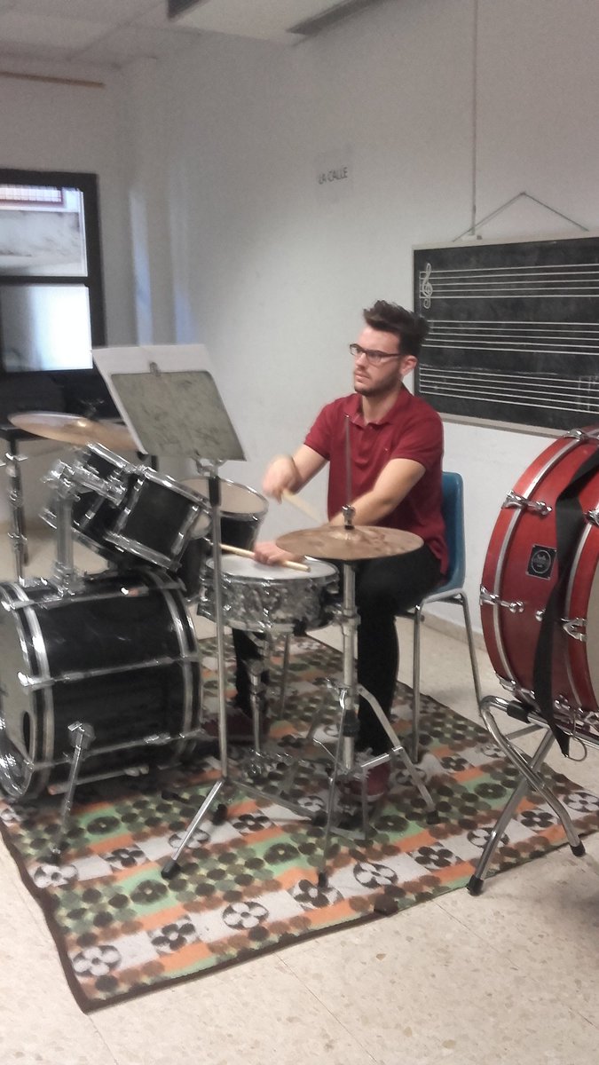 BMAngelesGR's tweet photo. Preparando el concierto didáctico para la fundación ONCE el próximo jueves 15 @BMAngelesGR https://t.co/YrjRGhDlKJ
