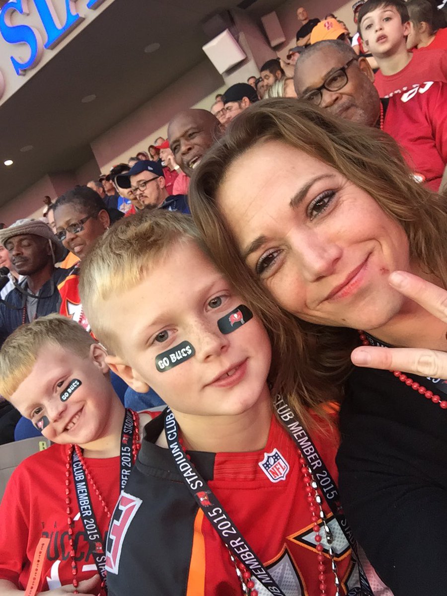 SummerYoder's tweet photo. #seizetheday @yoder_josh @tampabaybuccaneers #3br #yoderboys https://t.co/uUQIBBq4wL