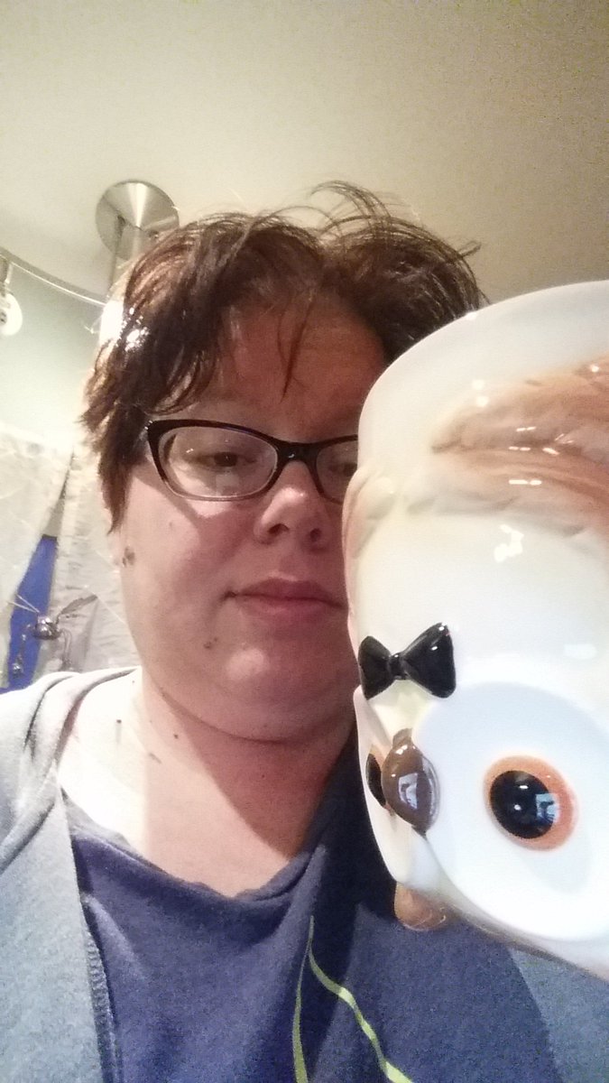 shelkubitzwrite's tweet photo. Messy hair, don't care. #snowday #extramarshmallows #stillinjammies https://t.co/EtyEfbwokp