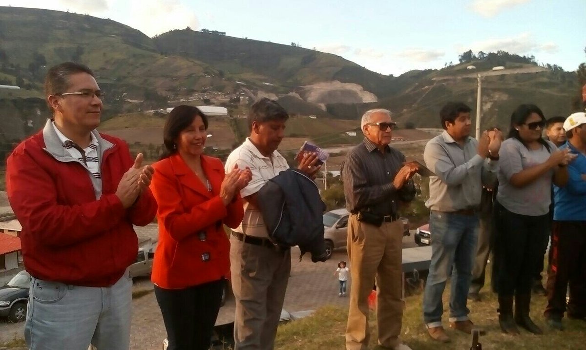 YandunRene's tweet photo. Esta tarde visitamos a la comunidad de #Cunquer y compartimos momentos alegres en sus festividades.#CarmenPaucar https://t.co/Z1C0fIyuhu