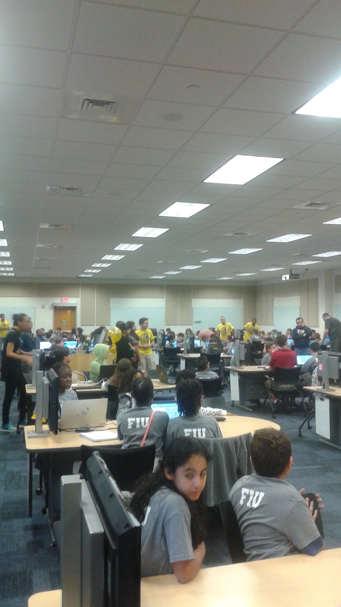 regulatorawm's tweet image. Fantastic event @FIU #codefest2016 Proud to be part of it. @MDCPSSTEAM @STEMDesignation @CTEMiami @inst_technology @WRTTIGERS @UDTCorp