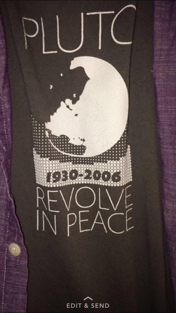 DecodingTheDay's tweet image. Miss you Pluto #Pluto #PlanetProblems #JustsomeBODY that we use to know ✌🏼️