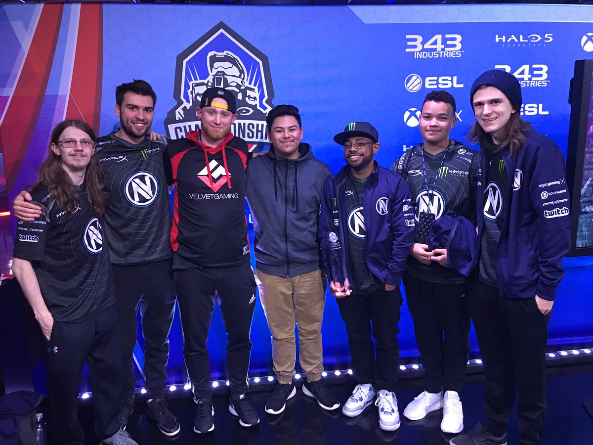TheeRedVelvet's tweet photo. @TeamEnVyUs @EDWSnip3down @Pistola_nV
#majorintel w/ @VelvetGamingCo https://t.co/x0WqSrazfv