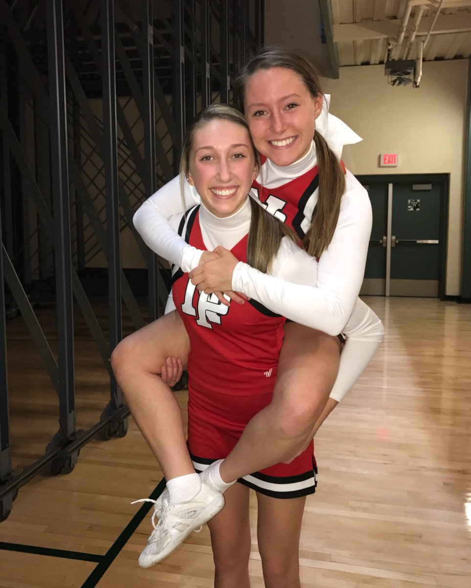heighwayy's tweet photo. greenfield &amp; westfield 🏀🏀#npgametime @dragon_students https://t.co/qRFIZDoKvE