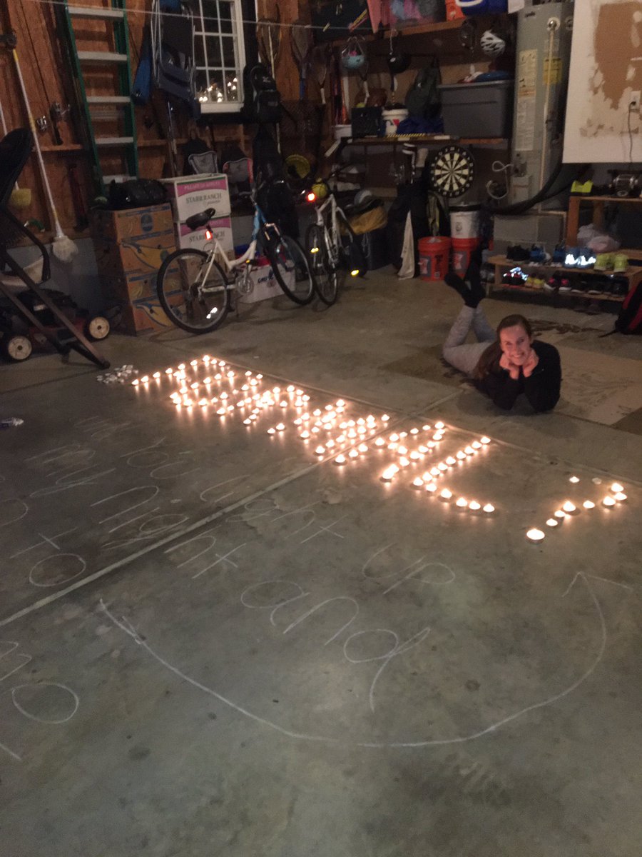 colebouquin's tweet photo. It's lit @KarlynWills @pats_stuco #winterformal2016 https://t.co/2yyTV423N8