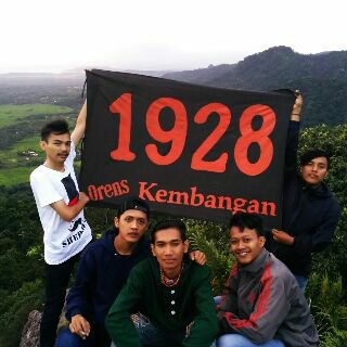 kunay_sadega's tweet photo. @OrenBarat ngopi tinggi ☕☕☕ https://t.co/Op6Pmclxx5
