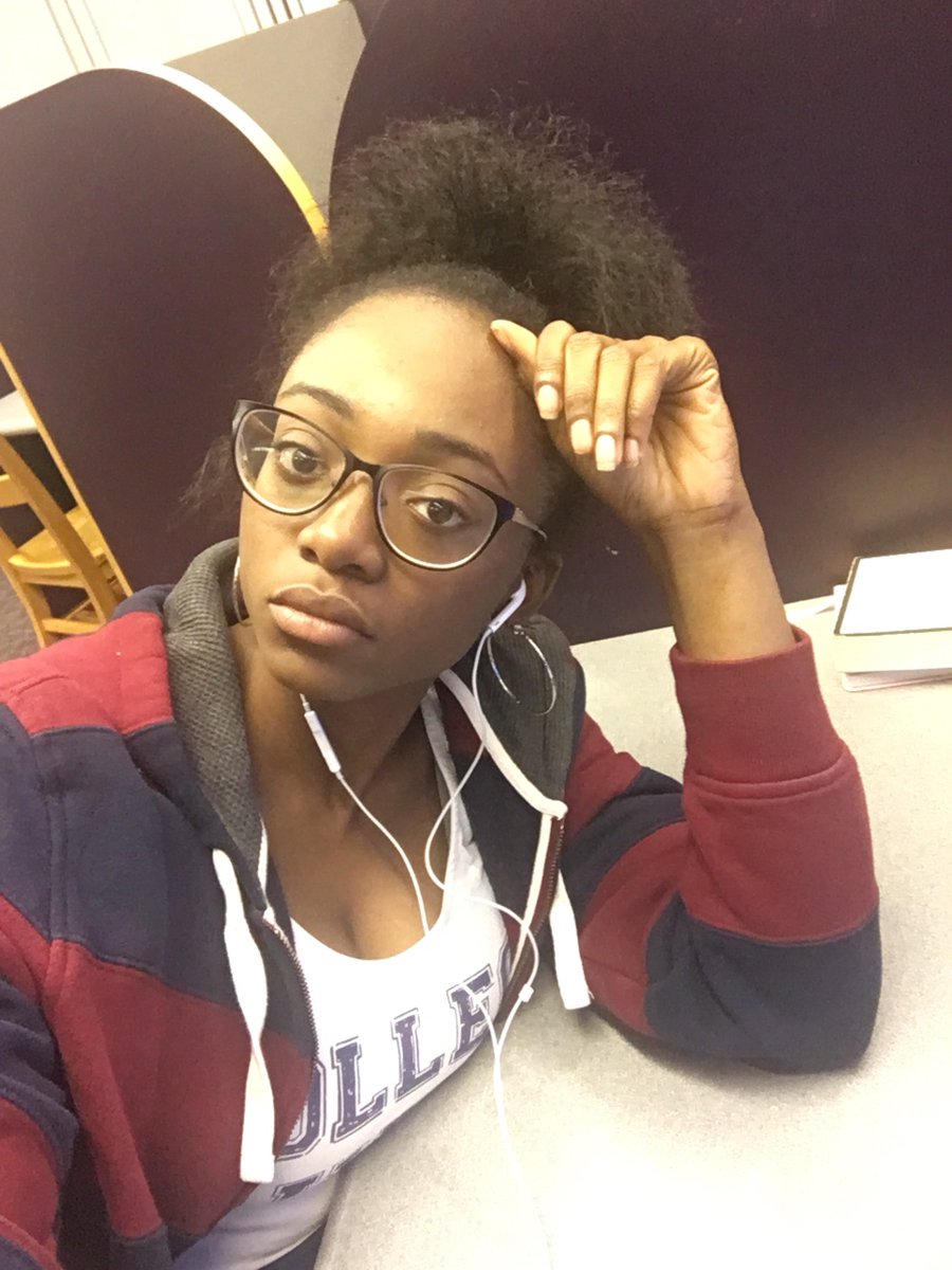 WildFire_ovoxo's tweet photo. So done with this college mess https://t.co/6jpTYDx2ON
