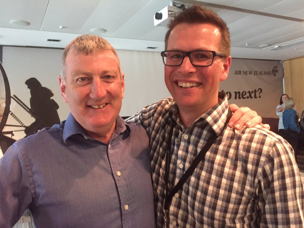 Southern hug <a href="/KevinT1071/">Kevin Thompson</a> <a href="/MarcFiggins/">Marc Figgins</a> <a href="/Jodiecaraking/">Jodie King</a> <a href="/colin_usherwood/">Colin Usherwood</a> <a href="/AnnMargaretJ/">Ann-Margaret Jensen</a> <a href="/duncantimmins/">Duncan Timmins</a>