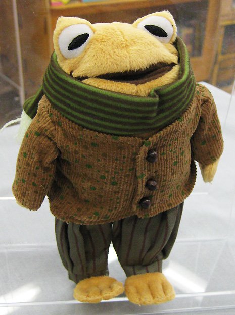 絵本の家 Twitterissa 絵本から生まれたぬいぐるみ 子どもたちへのクリスマスギフトに 大好きな絵本のぬいぐるみ たちが人気 といいつつ 直営店でも大人の方にもかなり人気のギフトです ギフトラッピング無料 クリスマスラッピングもご用意しています T