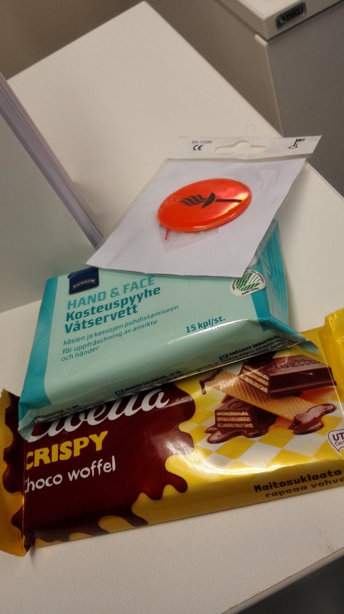 Das_Office_L170's tweet photo. And number eleven... #joulukalenteri #messystuff #chocolate #jyucomm #reflector #bevisible #setukortti https://t.co/2kejM17ya3