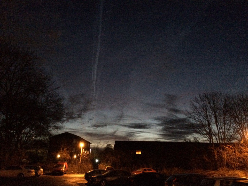 mattscrooks's tweet photo. This mornings sunrise over Cheshire #cheshire #sunrise #clouds https://t.co/4Cl3Kgnf1q