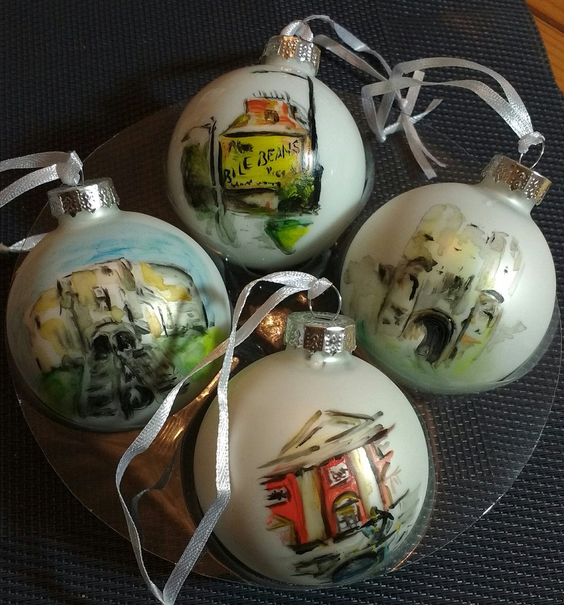 Sue Clayton's York hand painted glass baubles in YOLA exhibition now £8 each <a href="/BlossomStYork/">Blossom St Gallery</a> <a href="/VisitYork/">✨ Visit York ✨</a> <a href="/YorkshirePromos/">Yorkshire Promos</a> @luvYorkshireuk
