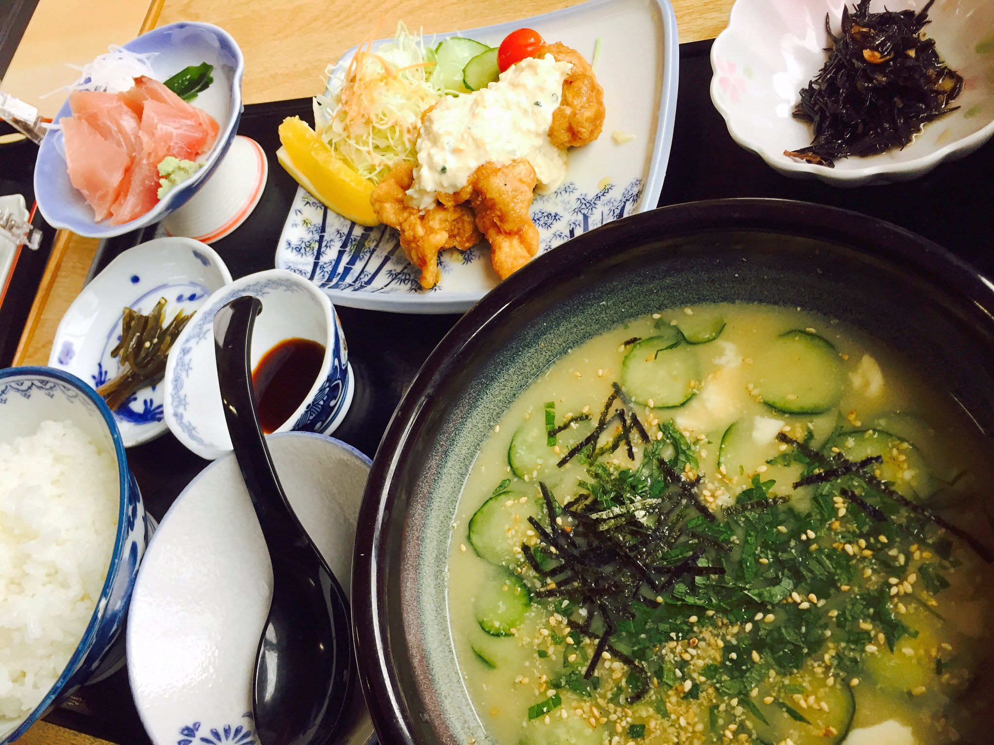 Nobu 冷汁 Feat チキン南蛮 これ最強ね 日南海岸にある うどん処南風茶屋 ここの冷汁もチキン南蛮も 泣けるほどまじ美味い 地元 宮崎 冷汁 チキン南蛮 T Co jneqracq Twitter