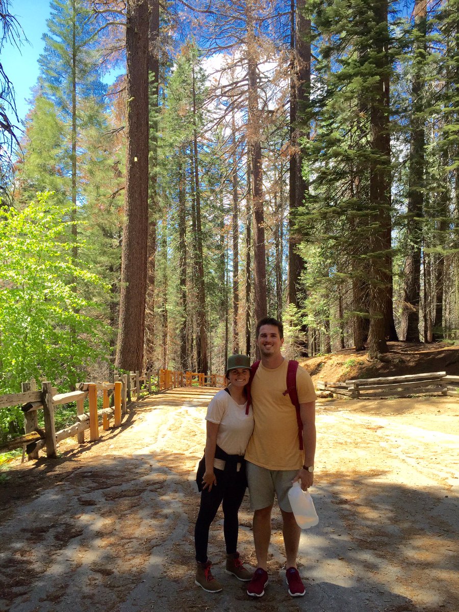 JaimBake's tweet photo. I'm hoping if I keep looking back at pictures in Yosemite I'll end up having dreams there tonight. Or just end up there. https://t.co/po5QqUDxBr