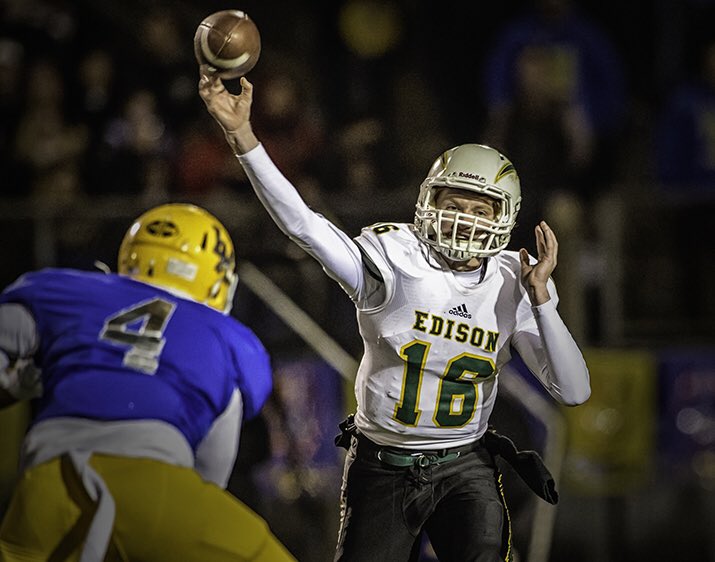 terrancejack's tweet photo. #2016 #allsunsetleague #edisonchargersfootball #allleague #cifchampions #ssa13 #terryjackphotograhy #surfcityactionphotos @terrancejack https://t.co/X8FIm6vRMW