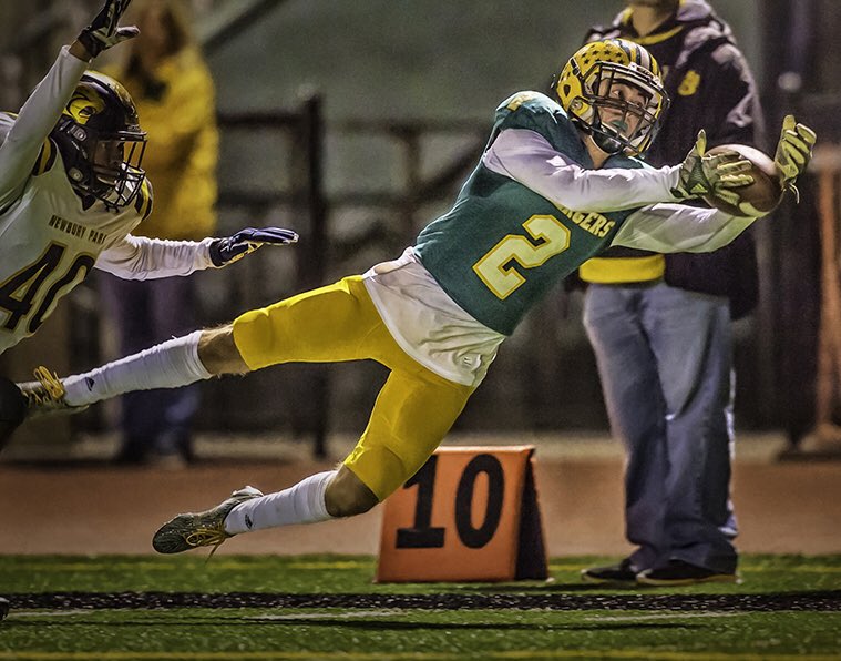terrancejack's tweet photo. #2016 #allsunsetleague #edisonchargersfootball #allleague #cifchampions #ssa13 #terryjackphotograhy #surfcityactionphotos @terrancejack https://t.co/c4NhYffgcE