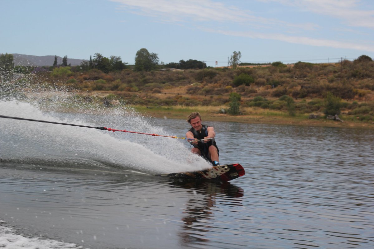Gliding through the flats 👌
<a href="/RockstarRSA/">RockstarEnergyRSA</a> <a href="/Derevkoboarding/">Derevkoboarding</a> <a href="/LizzardSurfSA/">Lizzard South Africa</a> <a href="/surfears_za/">SurfEars SA</a>
#wake #boat #speedboat #wakeboard #wakeboarding