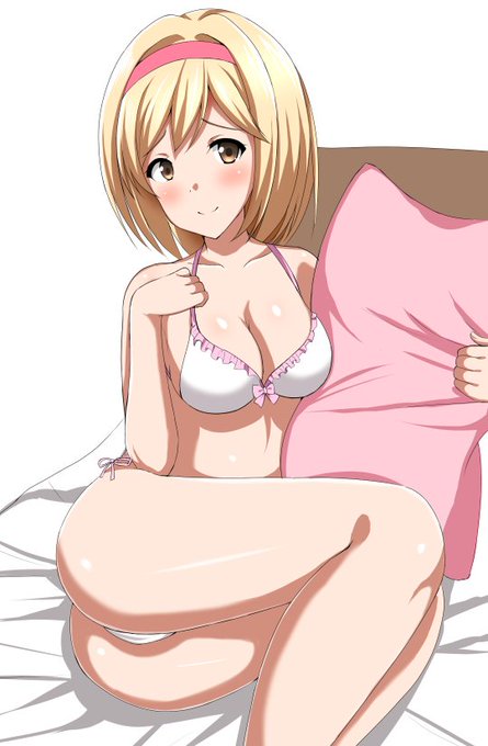 色々参考にしながらジータちゃんカキカキ
背景はやっつけ 