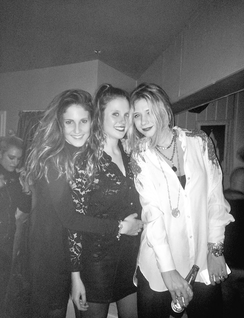 guiabancale's tweet photo. Fuga dell'8🎉🎉 #Cortinawithlove @SimoneBevini https://t.co/AebtPOPnKM