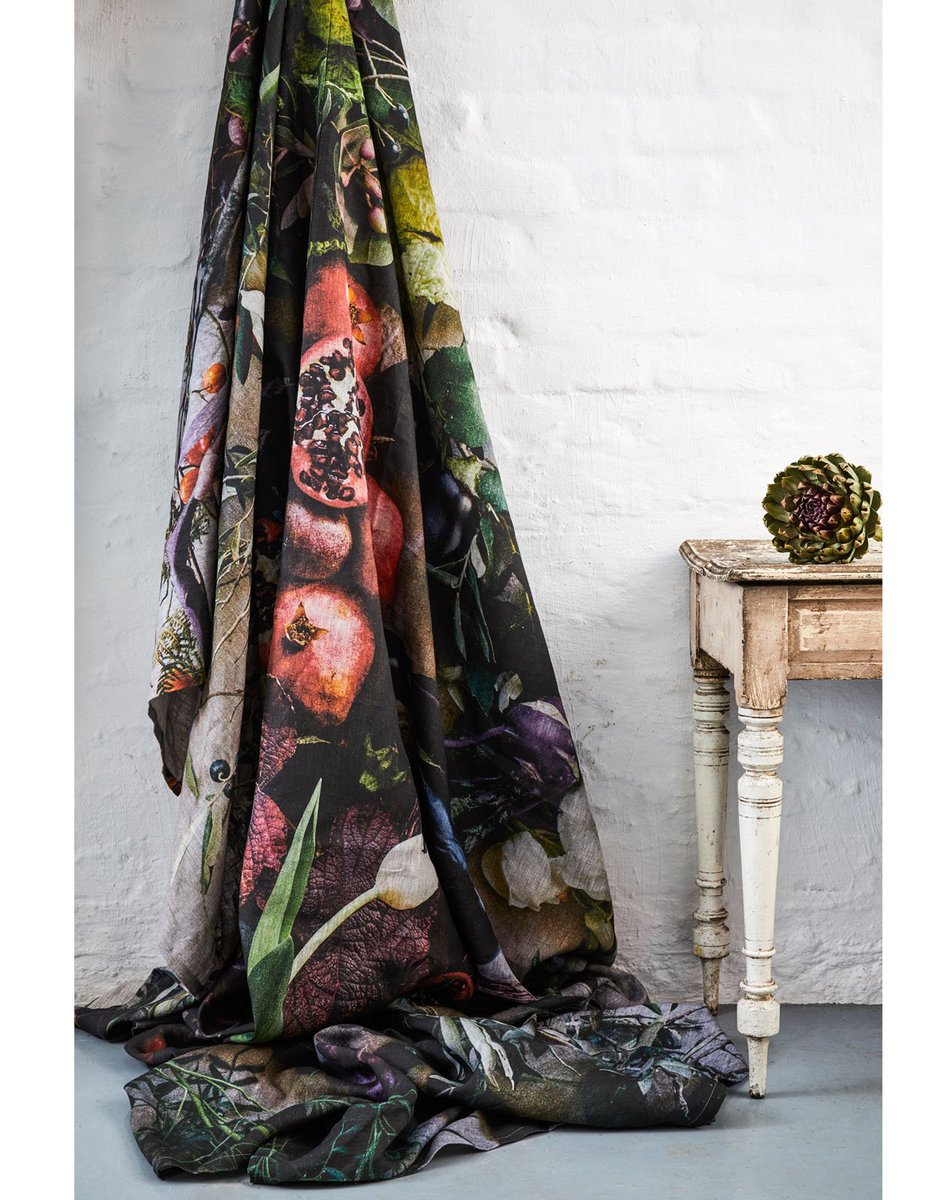 NEW IN!! Have you seen our #printed #cloths?!
Designed by Fleur le Cordeur. Available in Medium and Large. Place your order!