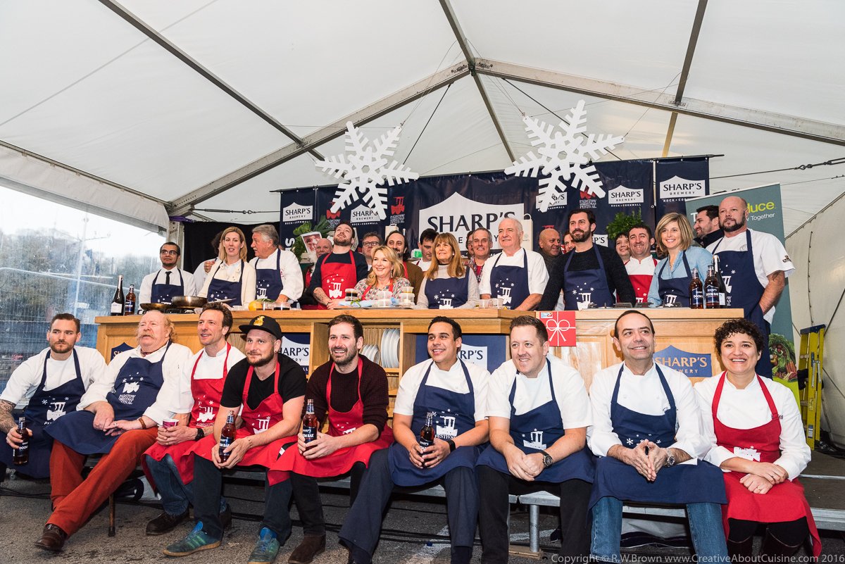 RussellBCaC's tweet photo. New on the blog, a couple of days @PadstowXmas 
A great way to start the month!
https://t.co/ZrOaMD4mEZ
@barefootmedia @SharpsBrewery https://t.co/bn0uXAqpCH